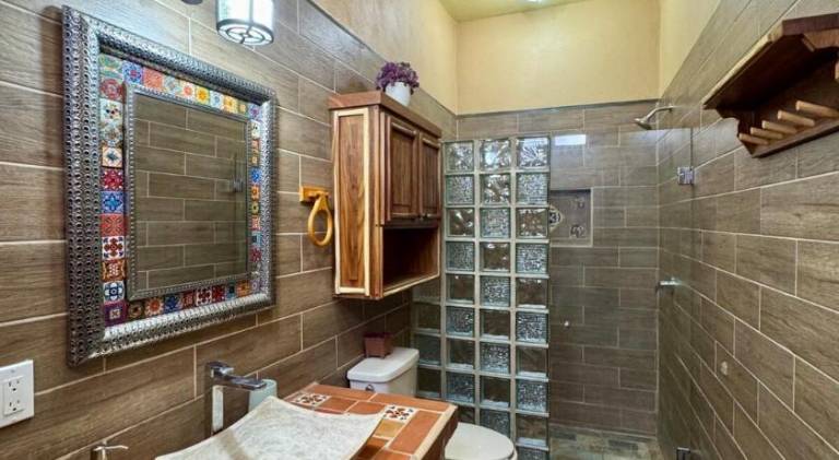 Apartment with pool — photo 2