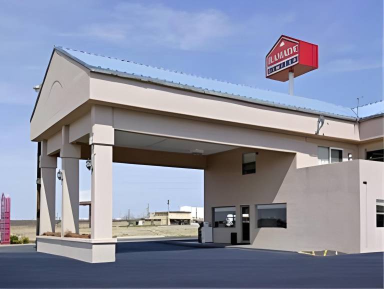 Super 8 by Wyndham Wichita Falls — photo 5