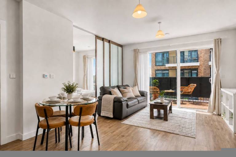 Riverside Manhattan Studio Sleeps 3 Balcony