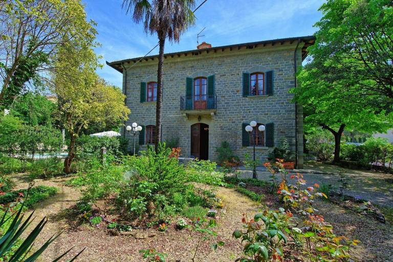 Villa with garden, barbecue & private pool — photo 3