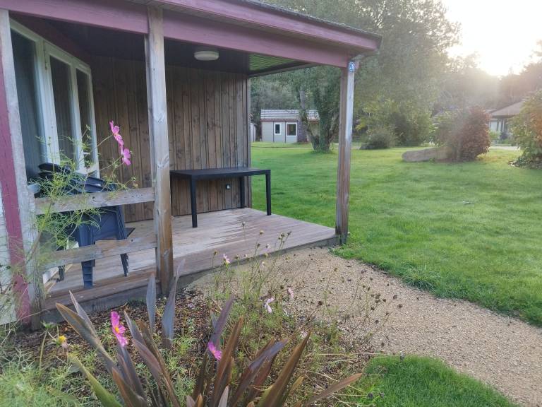 Child-friendly chalet with garden, heated pool & barbeque | Nature view | Pets allowed — photo 2