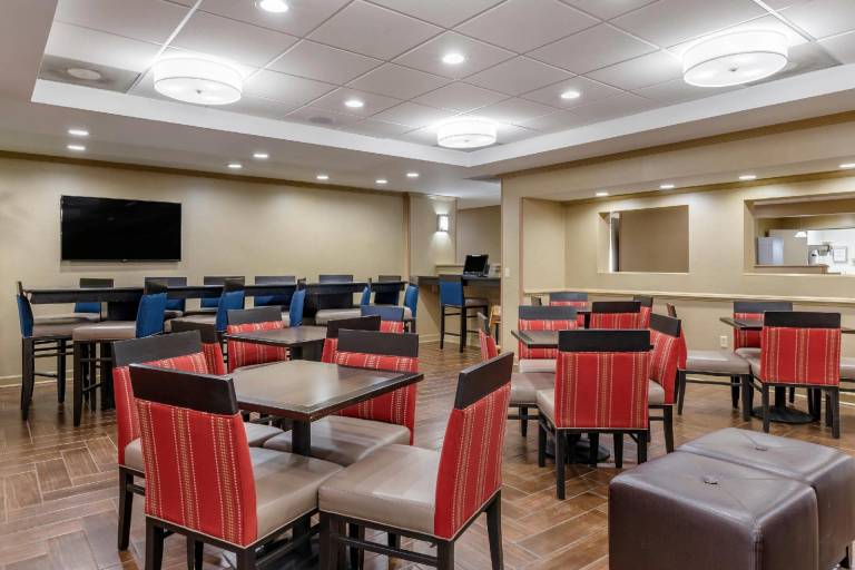 Comfort Inn Greensboro - Kernersville — photo 4
