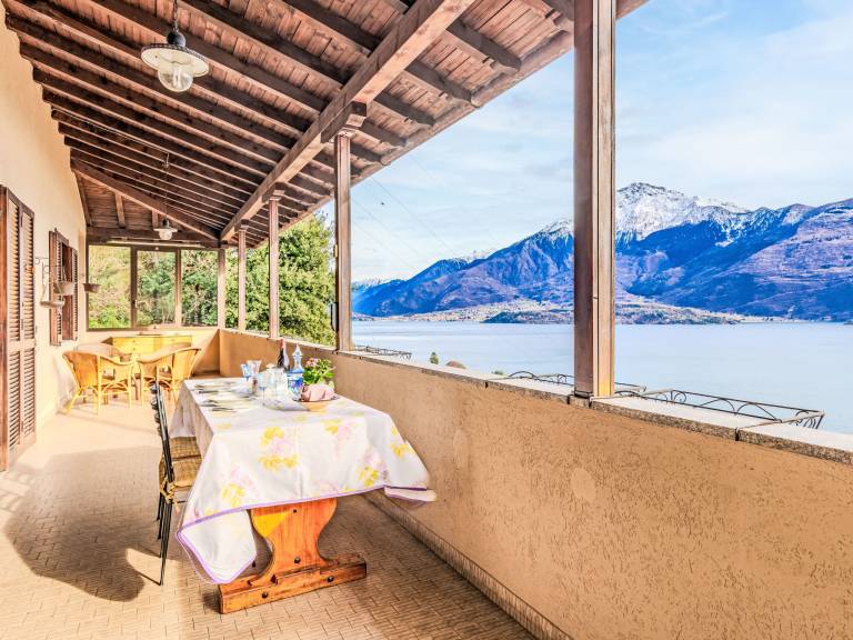 Fully equipped apartment with grill, terrace & garden | Mountain view | Pet-friendly in Gravedona