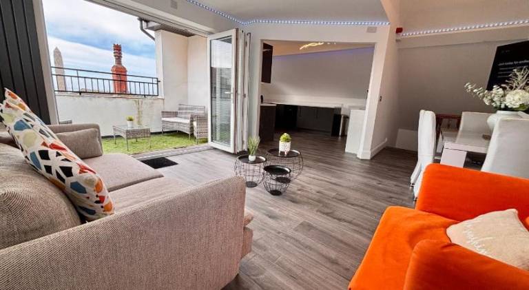 Wonderful rental apartment with terrace | Close to the beach | Pets allowed — photo 2