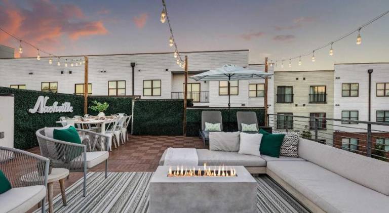 Vacation home with barbeque in Nashville, TN
