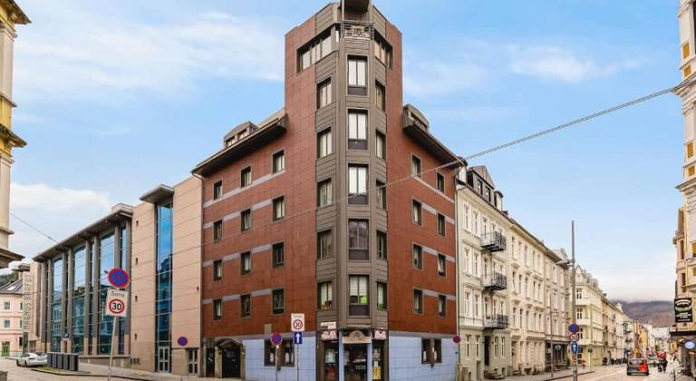 Dinbnb Apartments I Penthouse 250m From City Center I Privat Balcony — photo 4
