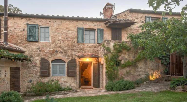 Vacation home with barbecue, terrace & pool | Perfect for remote work | Pets allowed — photo 4