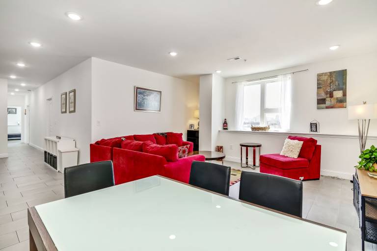 Condo West Poplar
