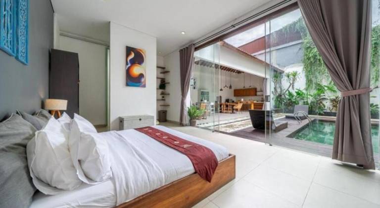 Modern Tropical 2BR Villa in Seminyak Kuta with Pool & Garden — photo 2