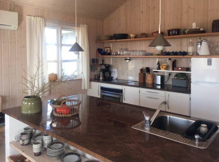 Vacation home with BBQ, garden & patio — photo 3