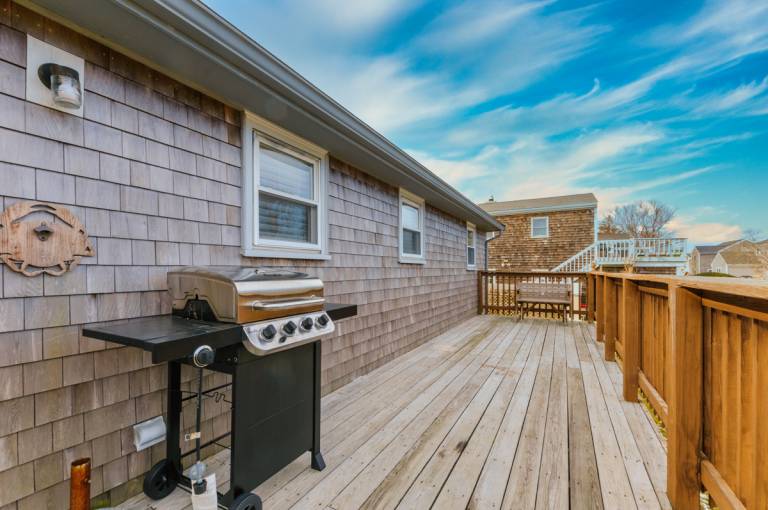 House with patio & barbeque — photo 3