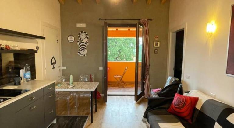 Pleasant apartment with patio | Pets allowed — photo 2