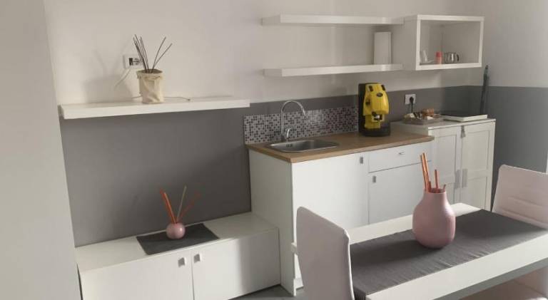 Rental apartment with 2 rooms for 4 persons — photo 3