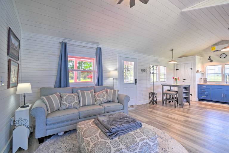 Landscape Views: Sweetwater Country Cottage! in Sweetwater, TN