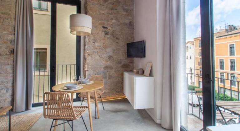 Holiday apartment | Close to Girona Cathedral — photo 3