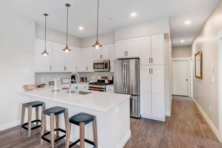 Downtown WP Loft 208 I Hot Tub I Great Views I Heated Garage I Discounted Attractions — photo 2