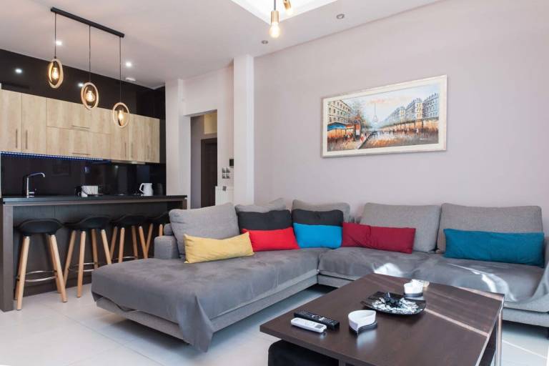 Kallithea Comfort Spacious 3Bd Family Apt wBalcony