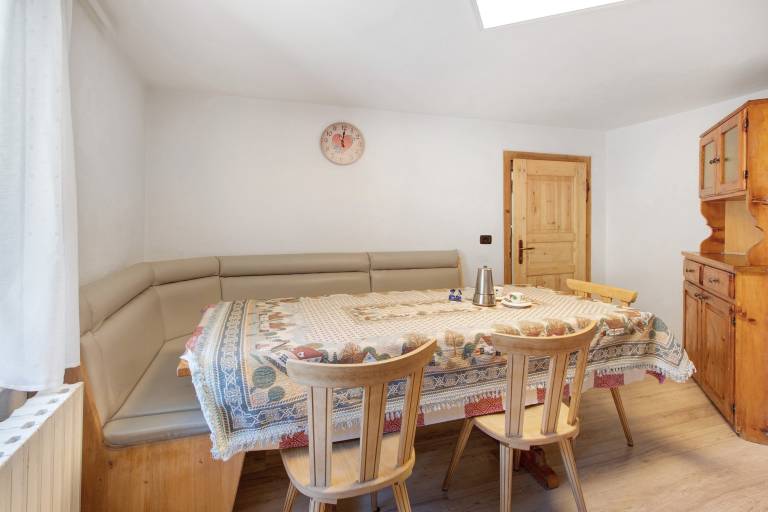 Fully equipped nice rental apartment with fast internet, BBQ & patio | River view | Pets allowed — photo 4