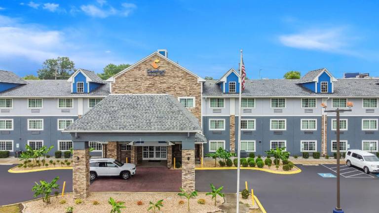 Comfort Inn & Suites Nashville Near Tanger Outlets I 24 Antioch