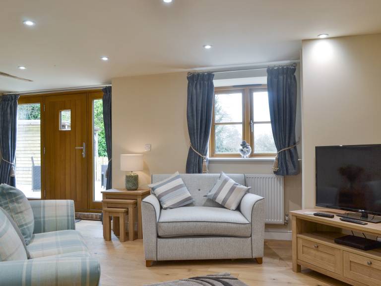 Children-friendly nice cottage with yard | Pets allowed — photo 2
