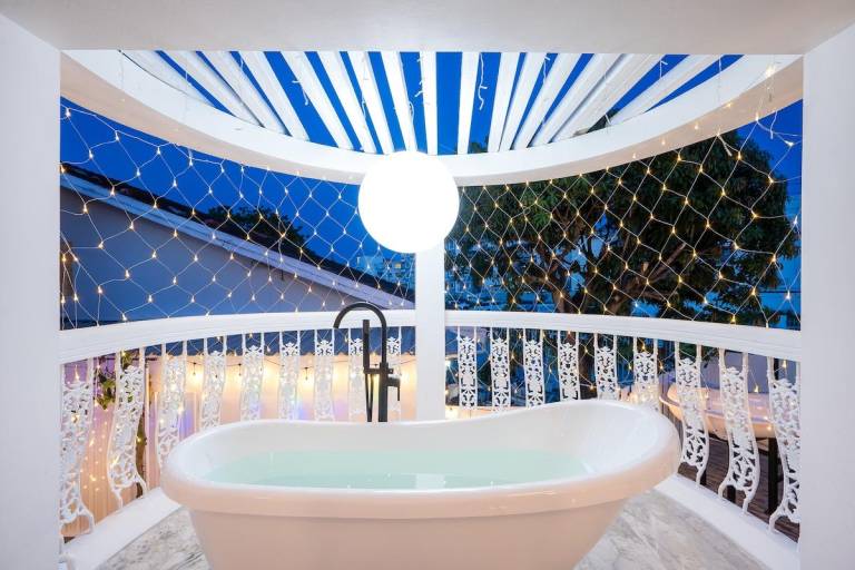 Nice vacation home with garden, hot tub & private pool | Close to the beach | Perfect for remote work | Dogs allowed — photo 4