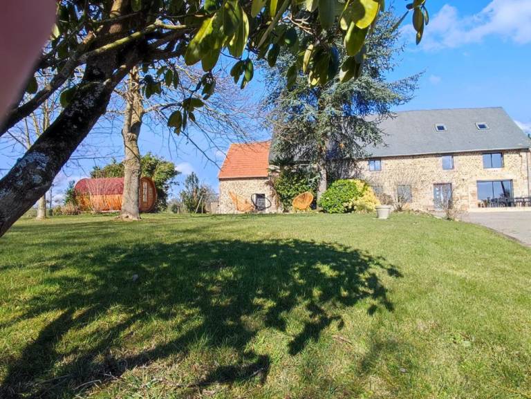 Fully equipped gite with barbecue, garden & jacuzzi | Pet-friendly — photo 2