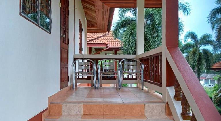 Villa with 2 rooms for 4 persons — photo 4