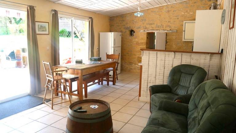 House with yard, barbecue & pool | Nature view — photo 4
