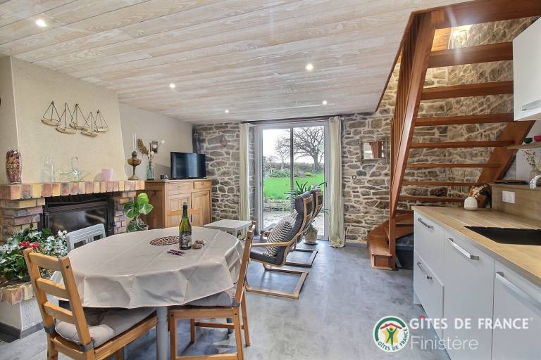 Charming gite with barbeque, patio & yard | Dogs allowed — photo 2