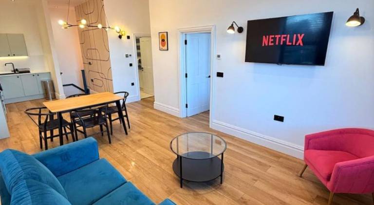Charming holiday apartment | Pets are welcome in Bristol