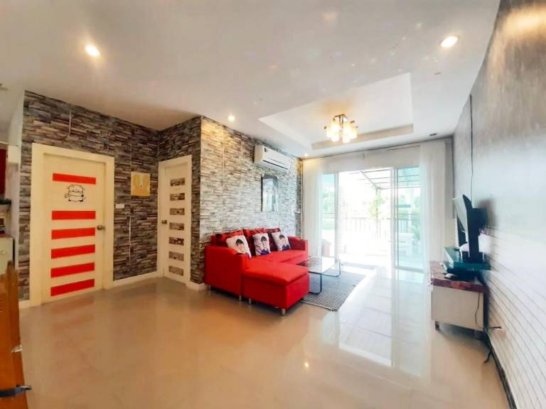 Charming vacation home with grill & private pool | Perfect for remote work | Pet-friendly — photo 2