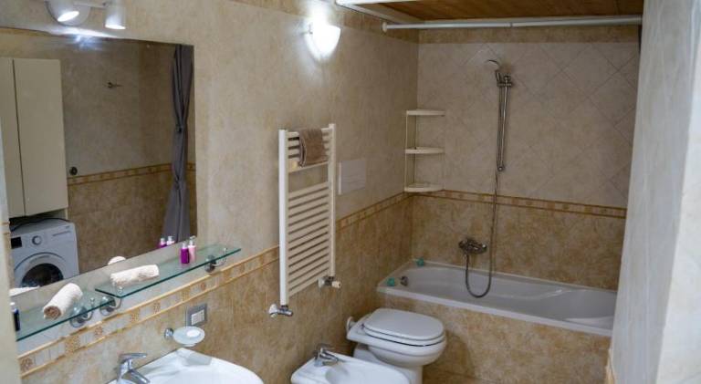 Ample vacation home | Beach nearby | Pets allowed — photo 2