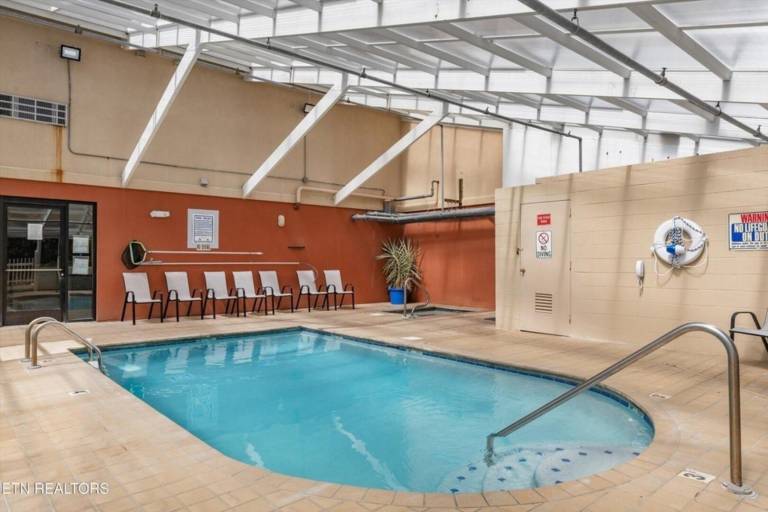 Condo with private pool in Gatlinburg, TN