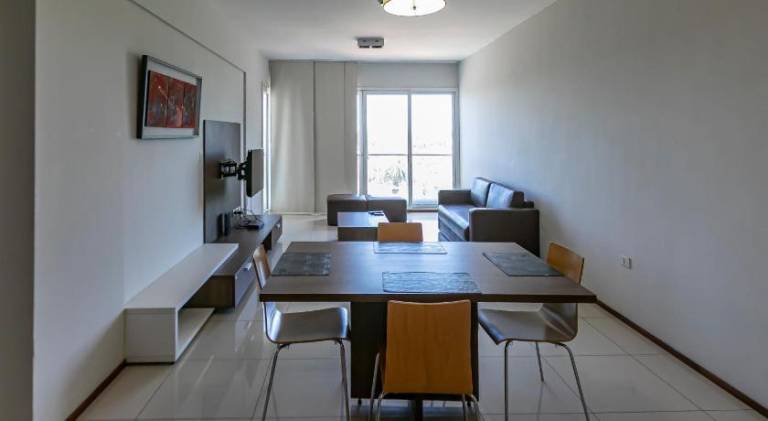 Serviced apartment with patio & pool | Pets are welcome — photo 5