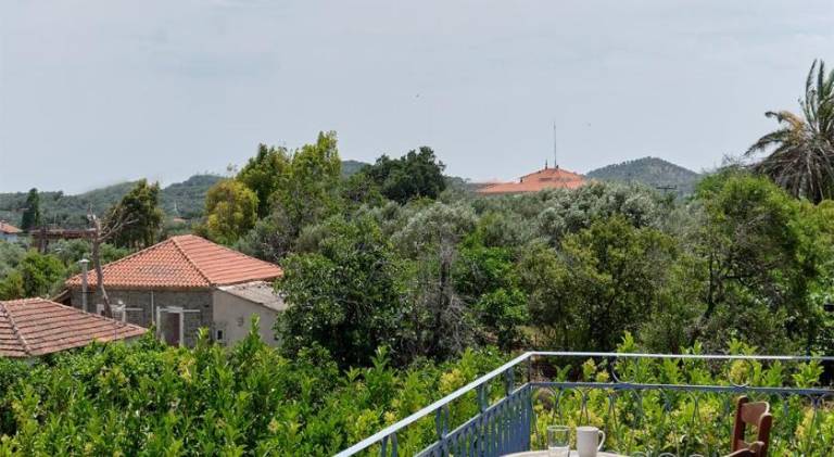 Villa with 2 rooms for 6 persons — photo 5