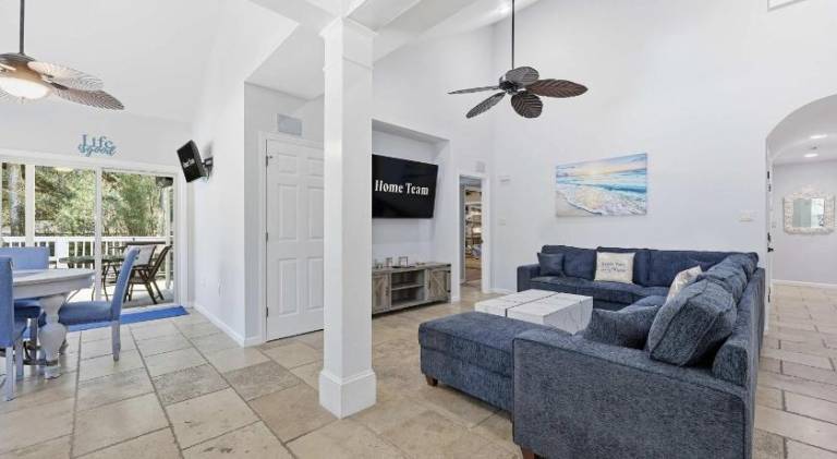 Coastal Luxe Retreat - Heated Pool & Spa - Games — photo 2
