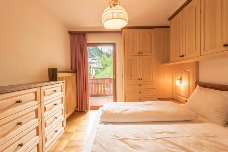 Rustic Apartment "Emil" with Balcony, Mountain View, Garden & Wi-Fi — photo 2