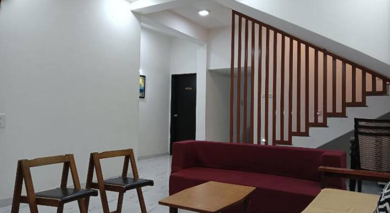 JAY AMRUT Home Stay 5BHK BUNGLOW — photo 3