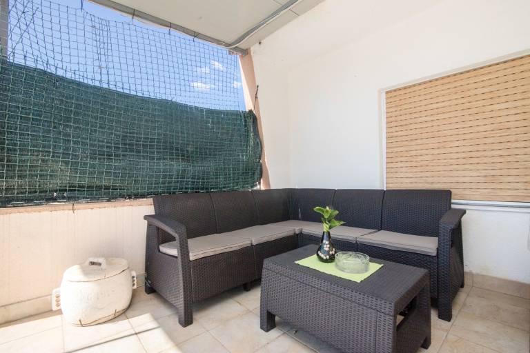 Rental apartment with patio & grill | Garden view — photo 2