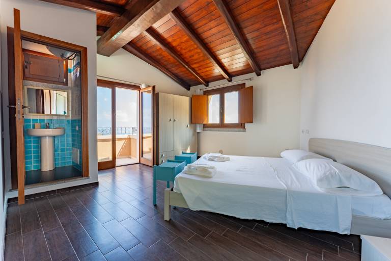 N10 Villa Fico d'India Holiday Home with Sea View, Wi-Fi, and Air Conditioning — photo 2
