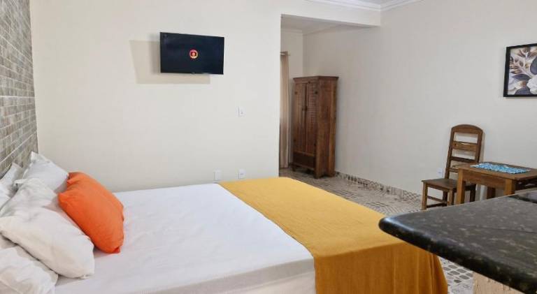 Serviced apartment with barbeque, pool & yard | Pets allowed — photo 2