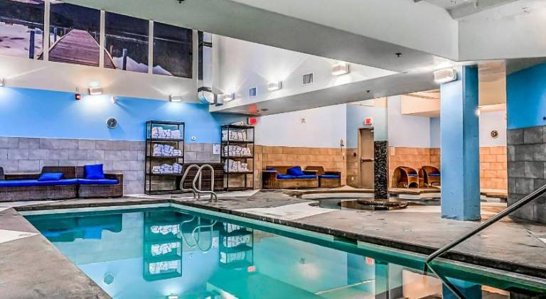 Sophisticated Mountain Condo Pool & Hot Tub — photo 3
