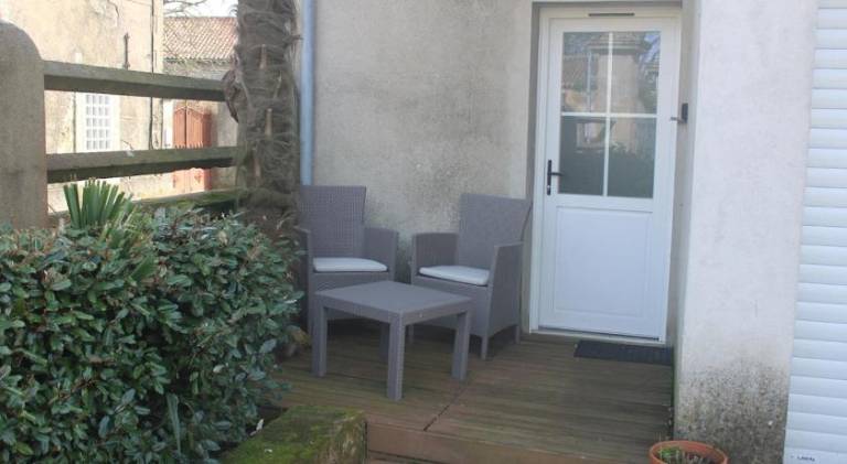 Rental apartment with pool — photo 5