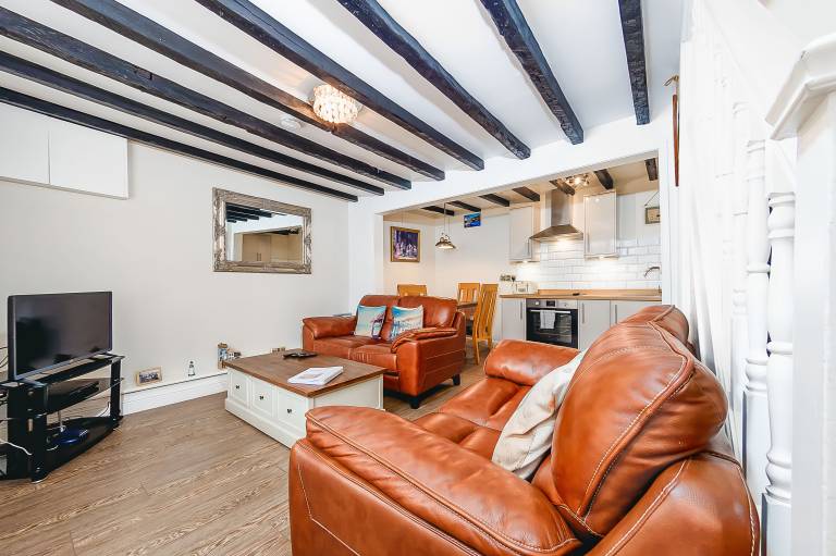 Cottage | Beach view in Whitby