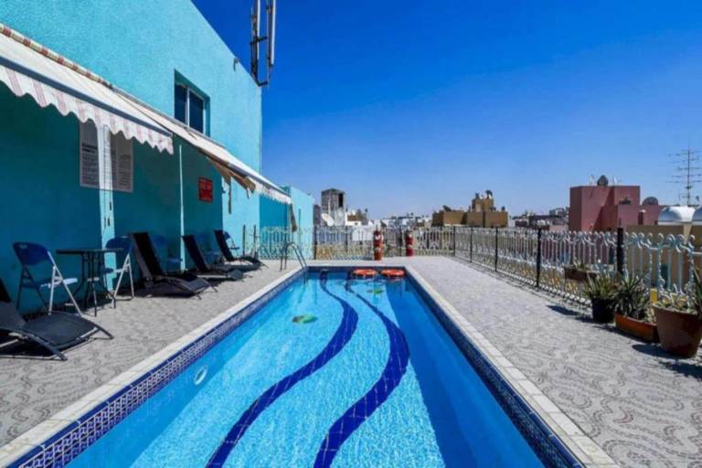 Luxe Deluxe King Stay San Marino Comfort