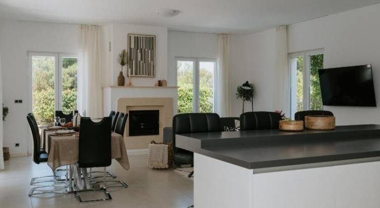 Ample villa with pool | Pet-friendly — photo 4