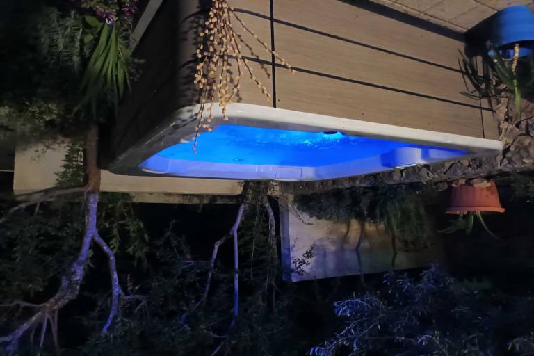 House with patio, BBQ & garden | Sea view in Omis