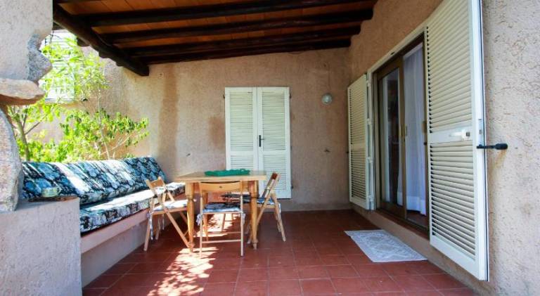 Vacation home with yard, patio & private pool | Pet-friendly — photo 4