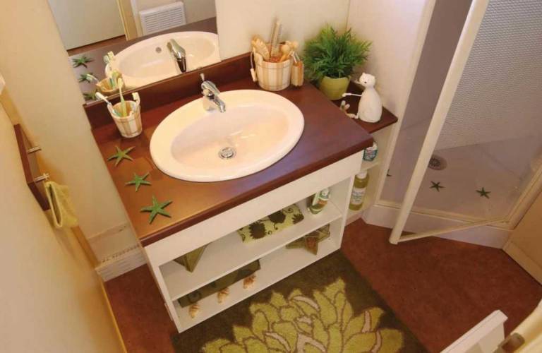 Children-friendly chalet with barbeque, terrace & pool | Pet-friendly — photo 4