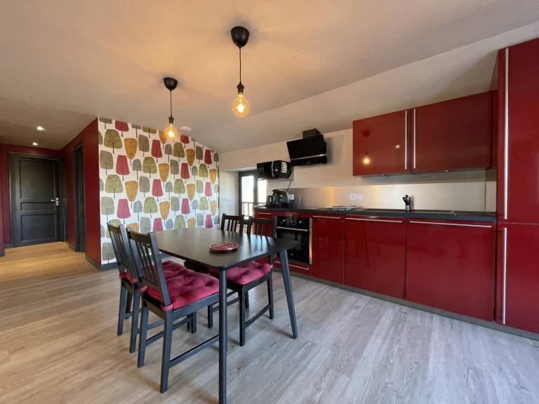 Gite with patio & yard — photo 2